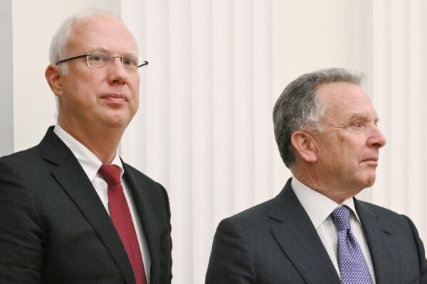 Послы России и США обсудили нефтяной кризис в Иране — RT Россия и бывший Советский Союз